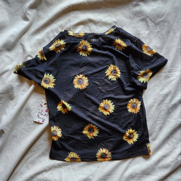 Cloud Dancer Sunflower Mesh Crop Top ( Small ) - Picture 2 of 7